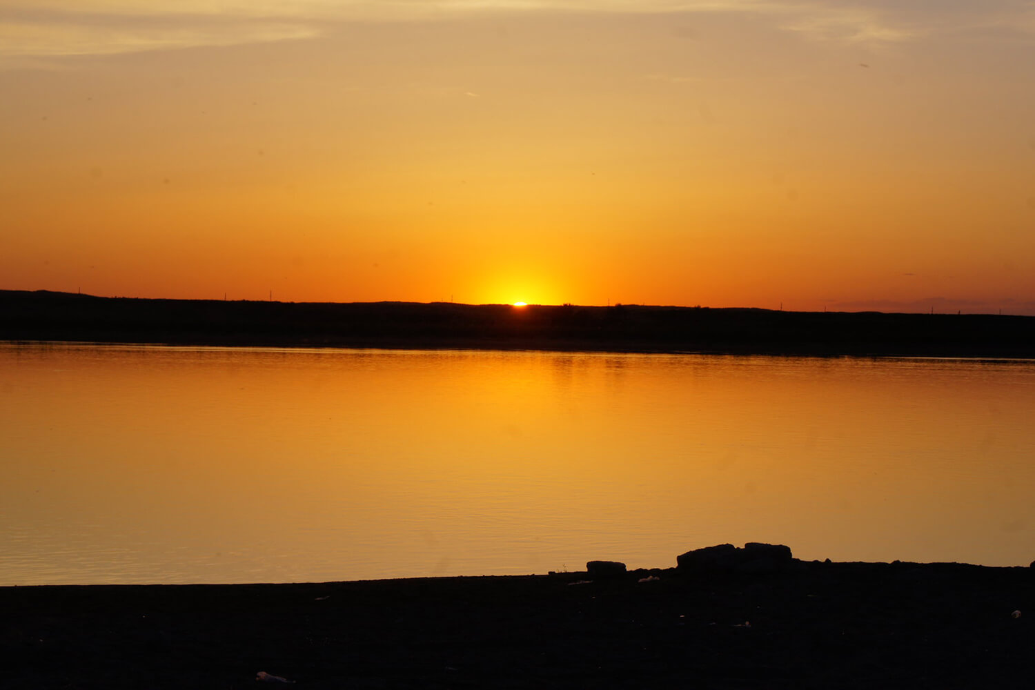 Закат на реке Сырдарья